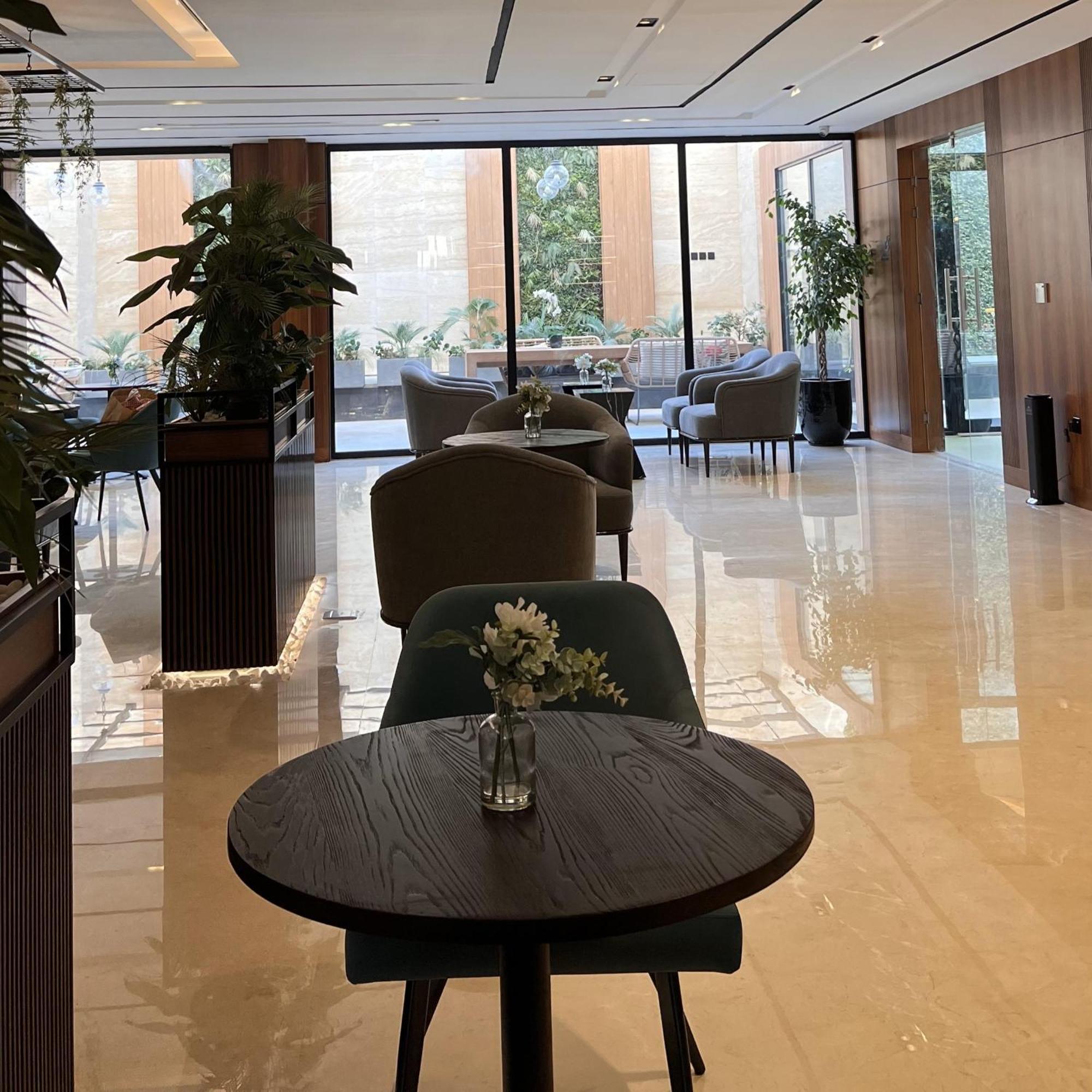 Darat Safa Luxury Smart Apartment